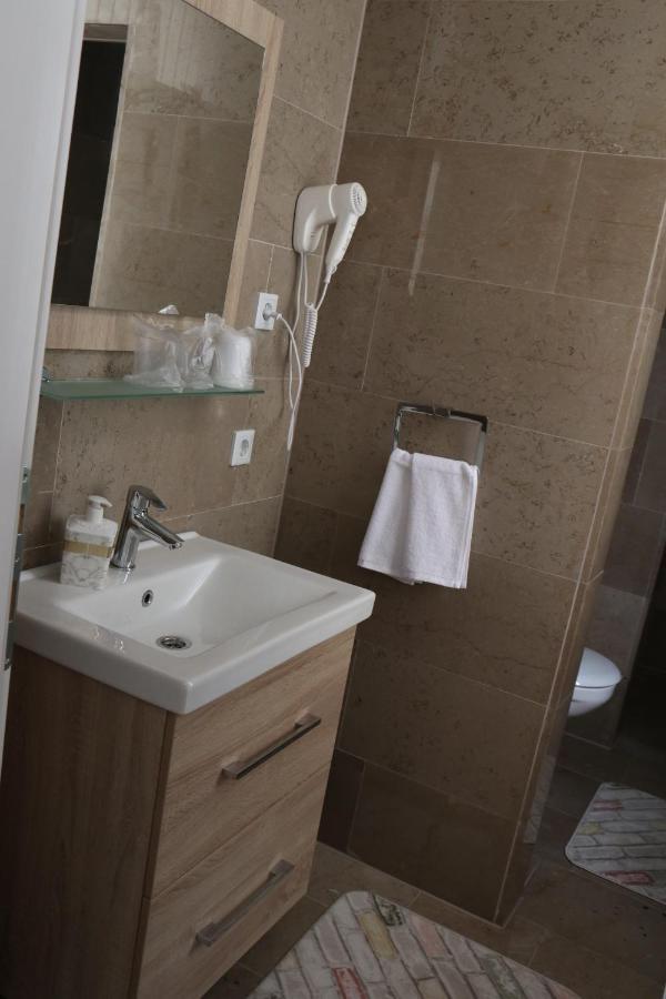 Royal City Apartments Яйце Екстер'єр фото