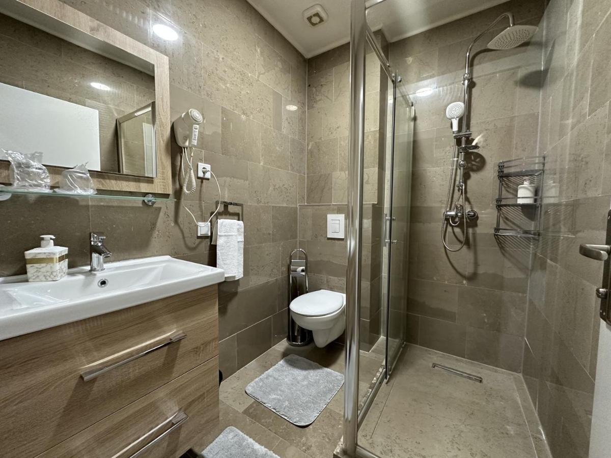 Royal City Apartments Яйце Екстер'єр фото